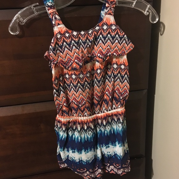 5️⃣ Little girl’s romper 5/$20 - Picture 1 of 3